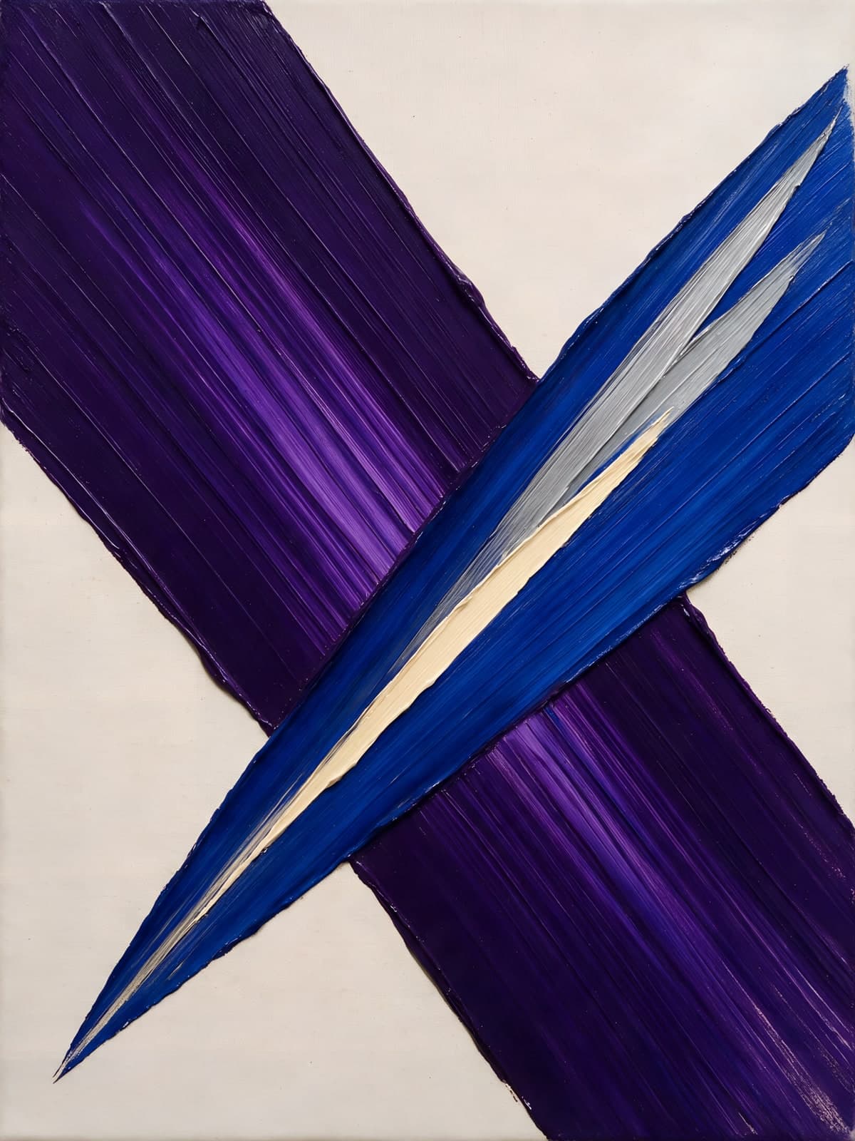 Kruis van paarse en blauwe penseelstreken