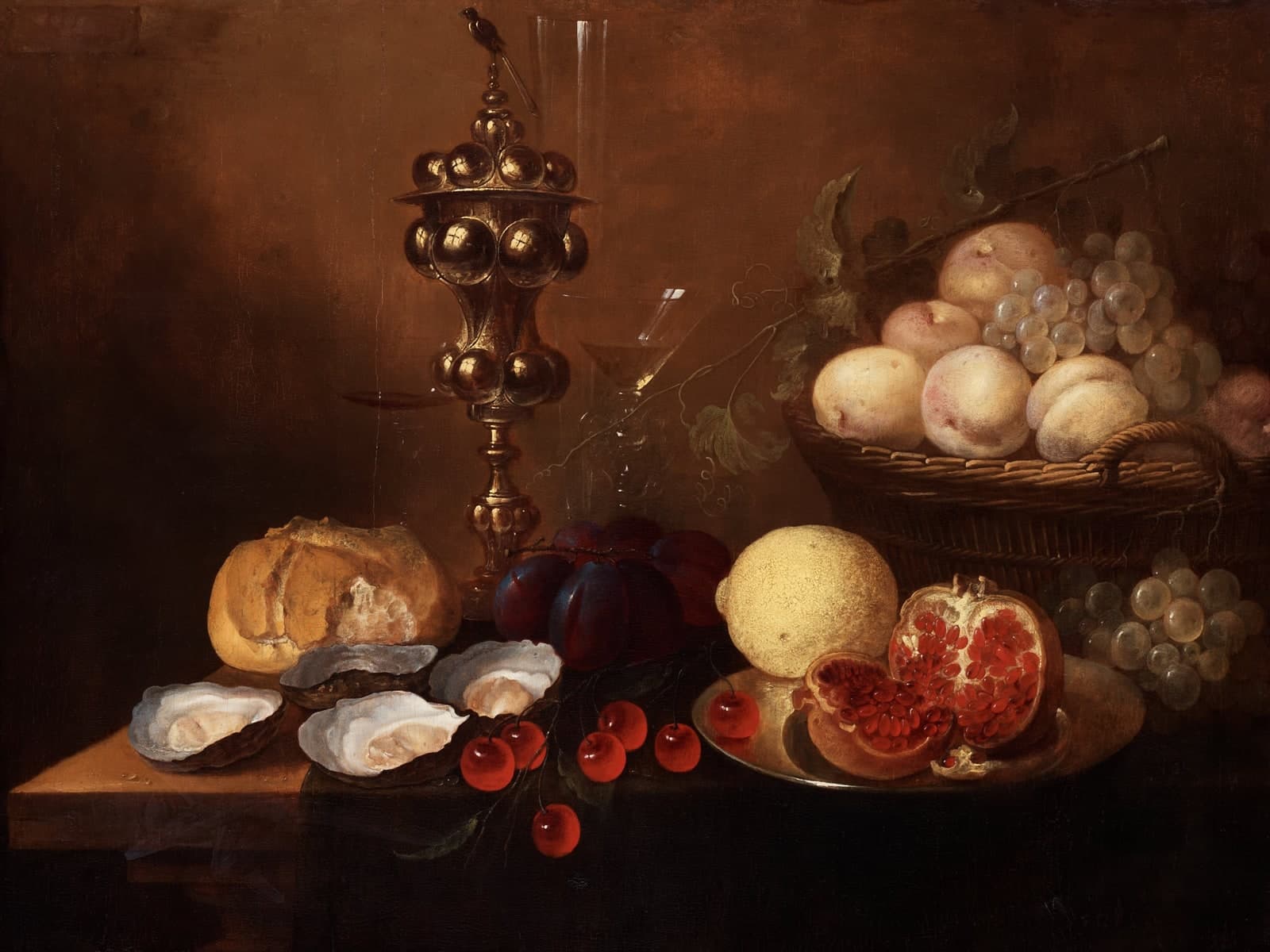 Stilleven met beker, oesters en fruit